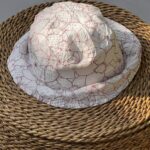 کلاه باکت سفید گلی